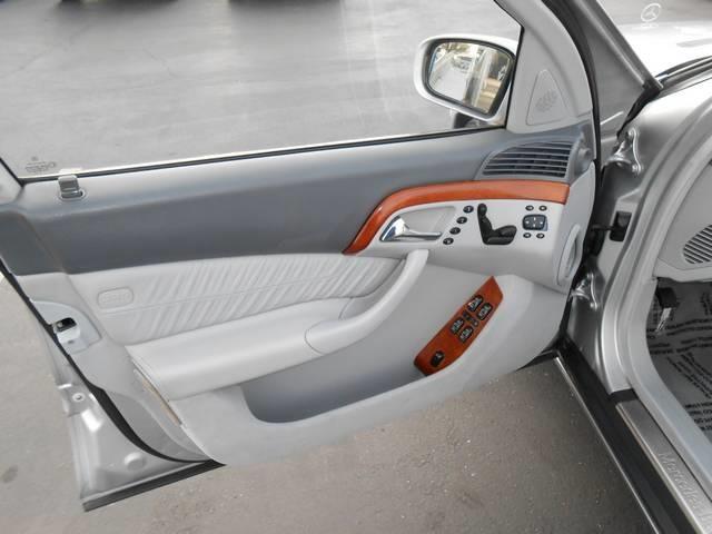 Mercedes-Benz S-Class 2001 photo 12