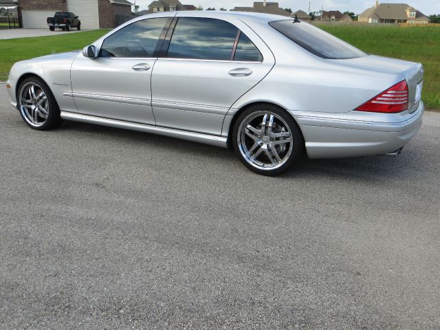 Mercedes-Benz S-Class C320-wagon Sedan