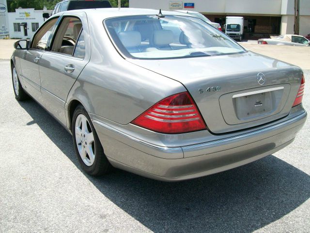 Mercedes-Benz S-Class 2005 photo 1