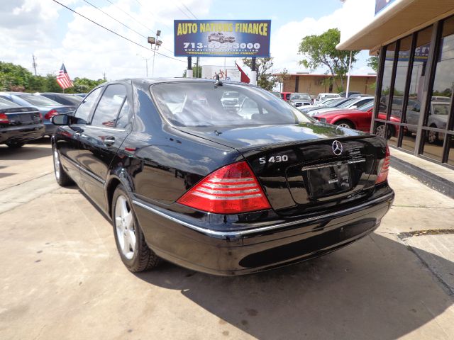 Mercedes-Benz S-Class 2005 photo 19