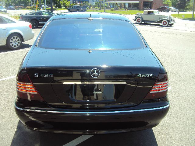 Mercedes-Benz S-Class EXT CAB Flareside STX Sedan