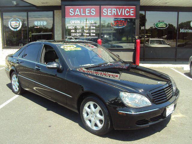 Mercedes-Benz S-Class 2005 photo 4