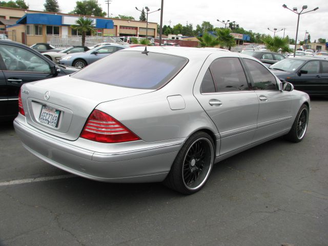 Mercedes-Benz S-Class 2005 photo 23