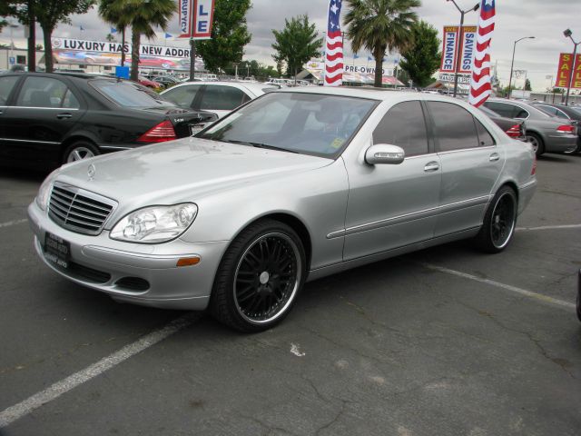 Mercedes-Benz S-Class 2005 photo 4