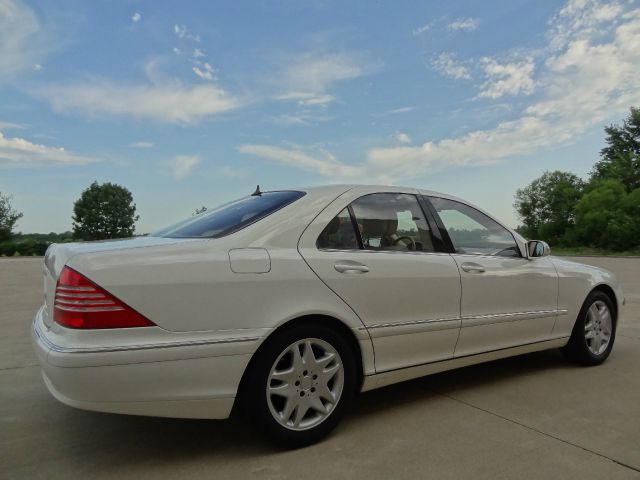 Mercedes-Benz S-Class 2006 photo 4