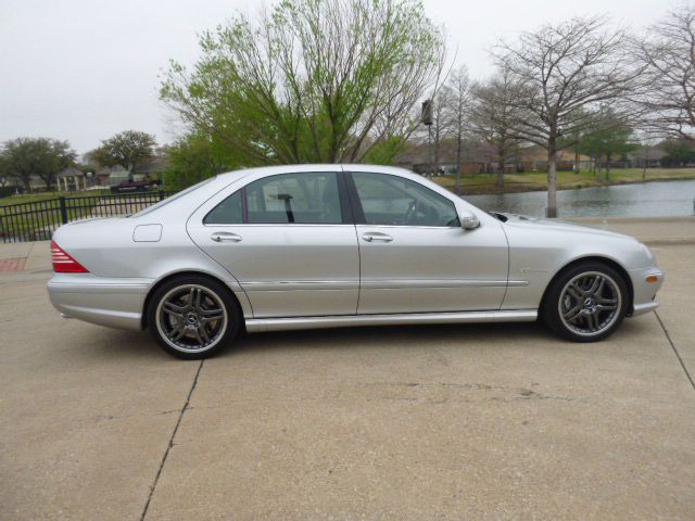 Mercedes-Benz S-Class 2006 photo 15