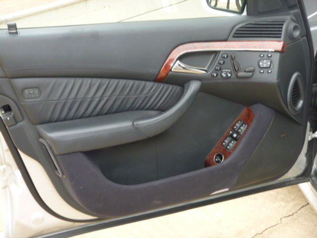 Mercedes-Benz S-Class 2006 photo 47