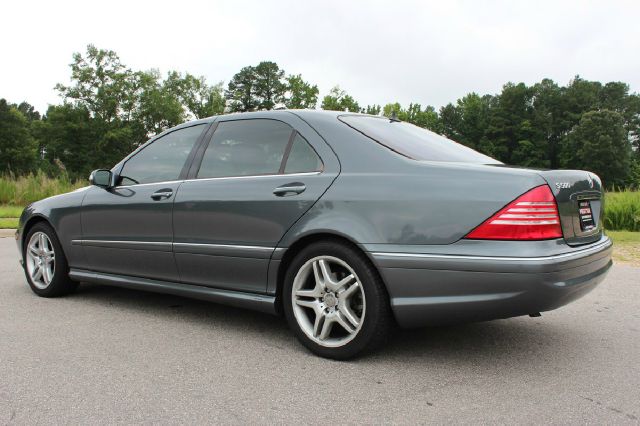 Mercedes-Benz S-Class 2006 photo 1