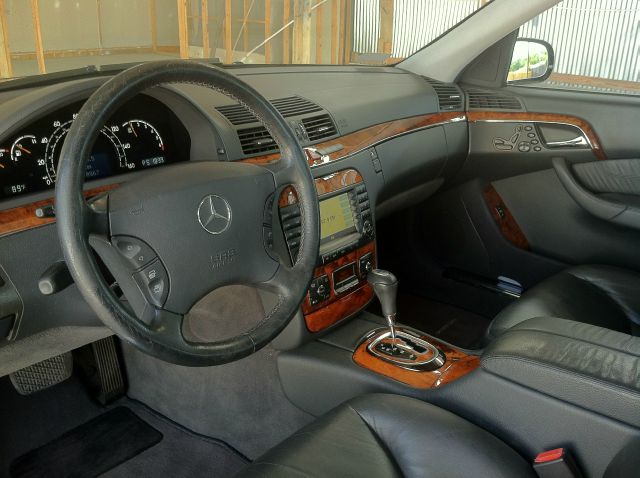 Mercedes-Benz S-Class 2006 photo 33