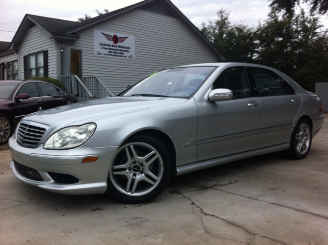 Mercedes-Benz S-Class 2006 photo 3