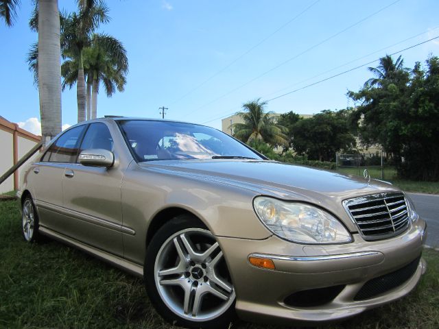 Mercedes-Benz S-Class 2006 photo 3