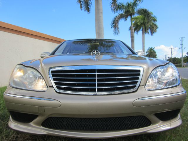 Mercedes-Benz S-Class 2006 photo 4