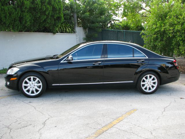 Mercedes-Benz S-Class 2007 photo 2