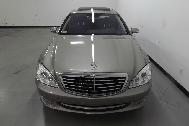 Mercedes-Benz S-Class 2007 photo 2