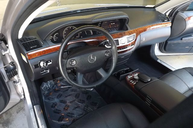 Mercedes-Benz S-Class 2007 photo 38