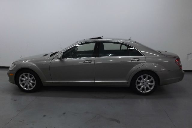 Mercedes-Benz S-Class 2007 photo 45