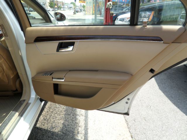 Mercedes-Benz S-Class 2008 photo 47