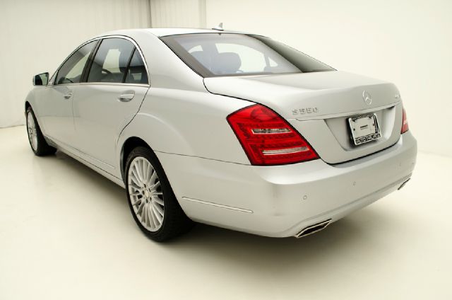 Mercedes-Benz S-Class 2010 photo 4