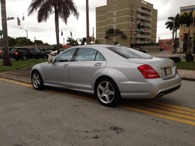 Mercedes-Benz S-Class 2010 photo 4