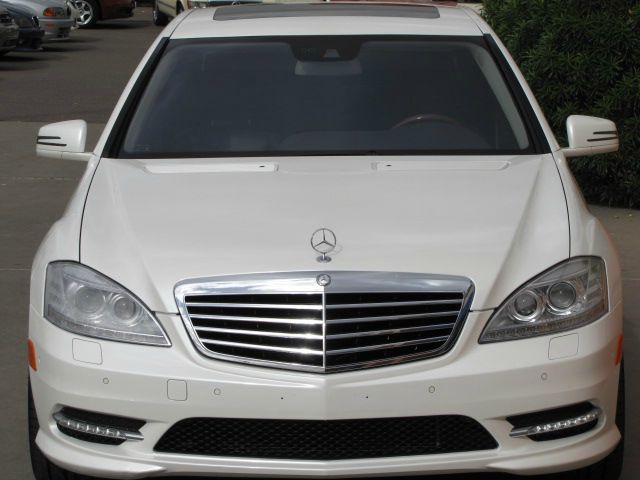 Mercedes-Benz S-Class 2010 photo 4