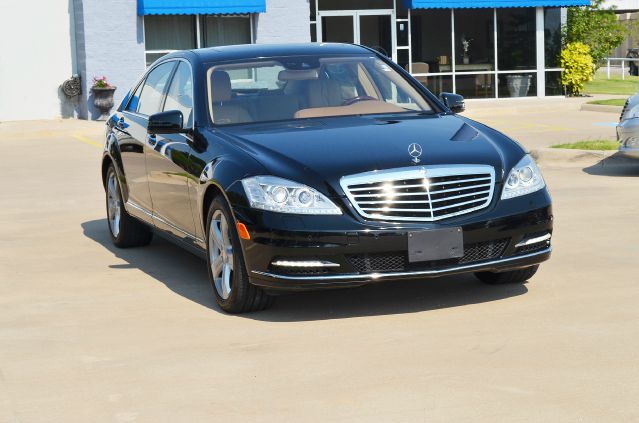 Mercedes-Benz S-Class 2010 photo 4