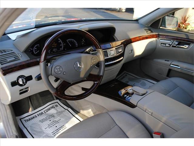 Mercedes-Benz S-Class 2010 photo 16