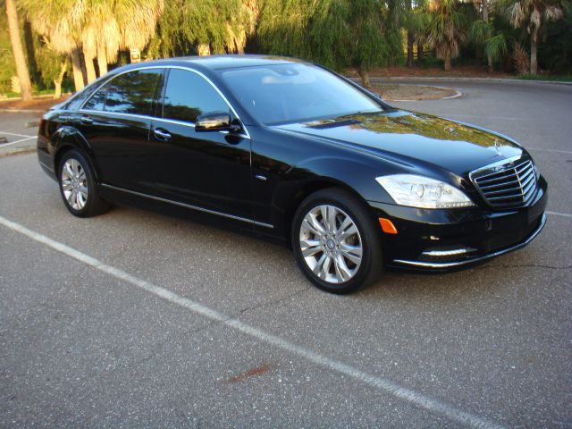 Mercedes-Benz S-Class 2010 photo 2