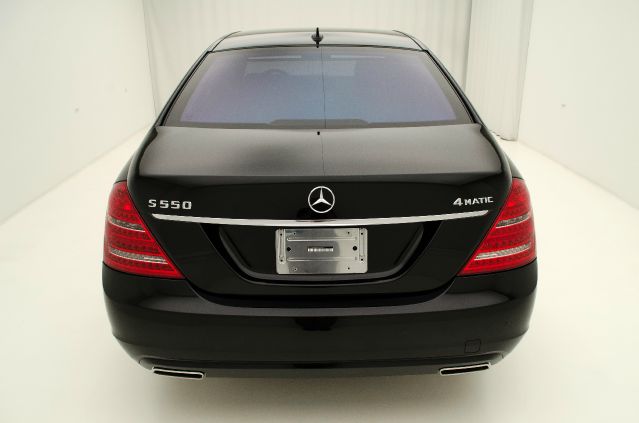 Mercedes-Benz S-Class 2010 Nissan 2.0S Sedan