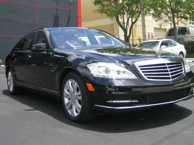 Mercedes-Benz S-Class 2010 photo 1