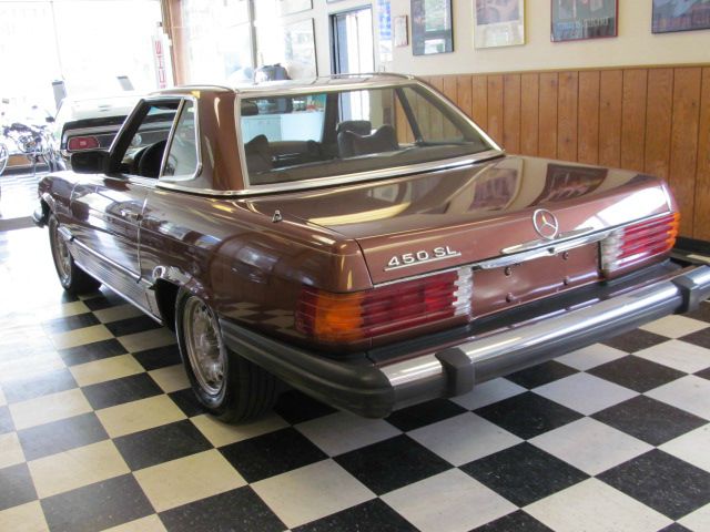 Mercedes-Benz SL-Class 1976 photo 20