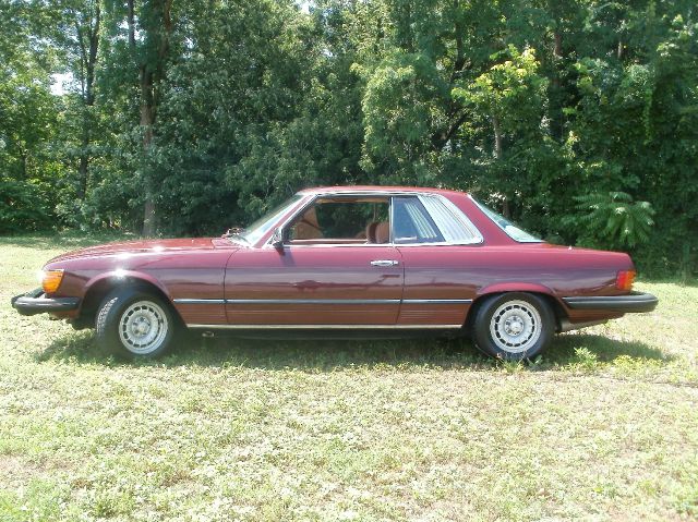 Mercedes-Benz SL-Class 1980 photo 1