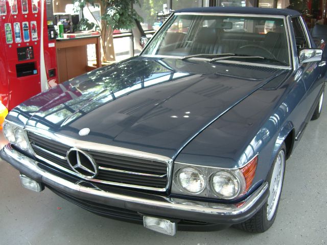 Mercedes-Benz SL-Class 1983 photo 6