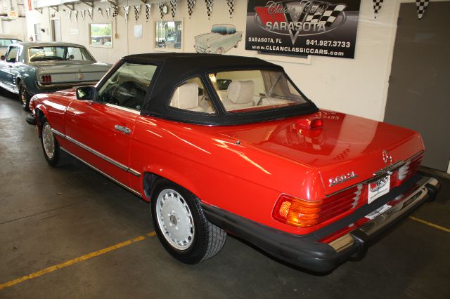 Mercedes-Benz SL-Class 1987 photo 1