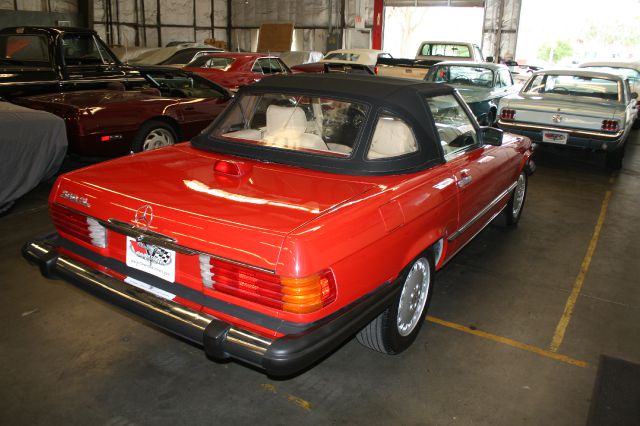 Mercedes-Benz SL-Class 1987 photo 4