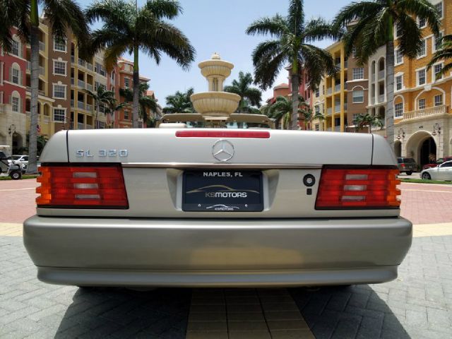 Mercedes-Benz SL-Class 1995 photo 1