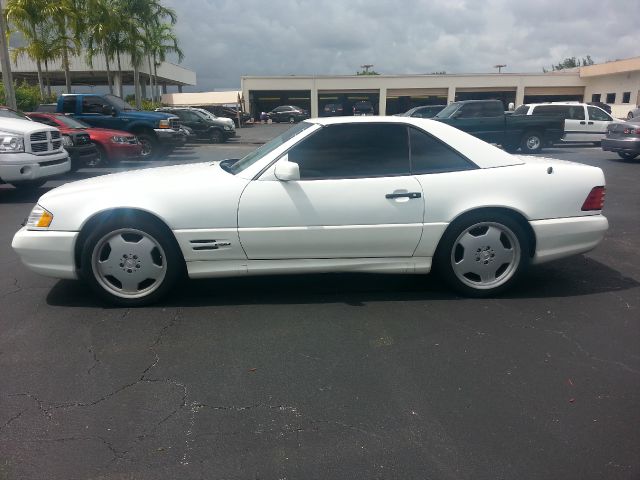 Mercedes-Benz SL-Class 1997 photo 2