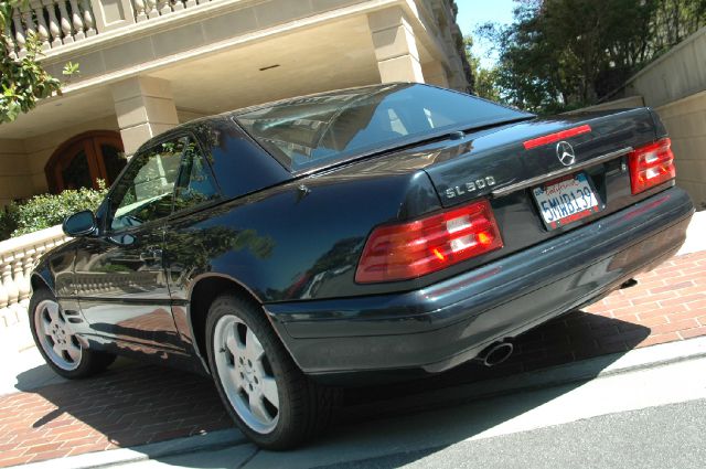 Mercedes-Benz SL-Class 2000 photo 3