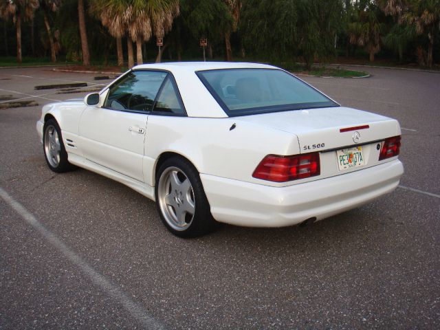 Mercedes-Benz SL-Class 2001 photo 1