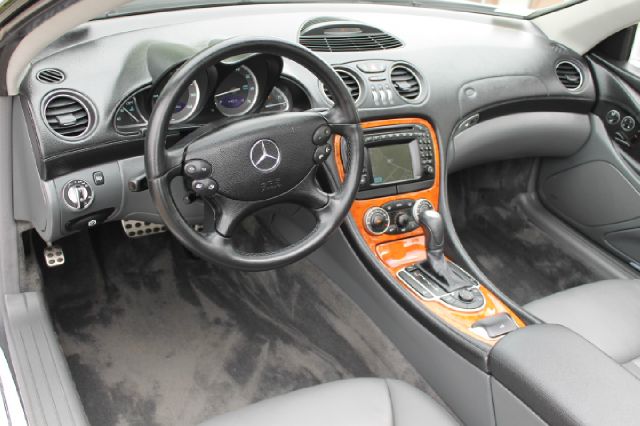 Mercedes-Benz SL-Class 2003 photo 25