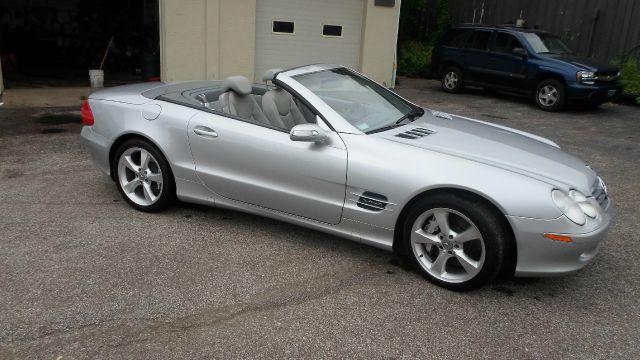 Mercedes-Benz SL-Class 2004 photo 11