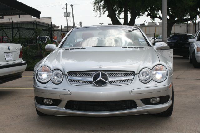 Mercedes-Benz SL-Class 2004 photo 4