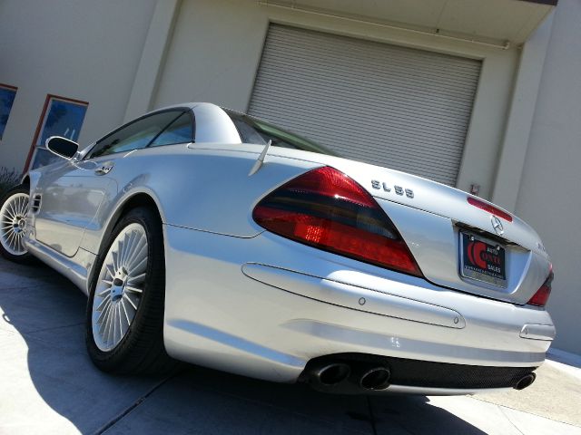 Mercedes-Benz SL-Class 2WD XLT Styleside Convertible