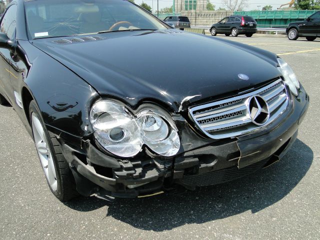 Mercedes-Benz SL-Class 2004 photo 18