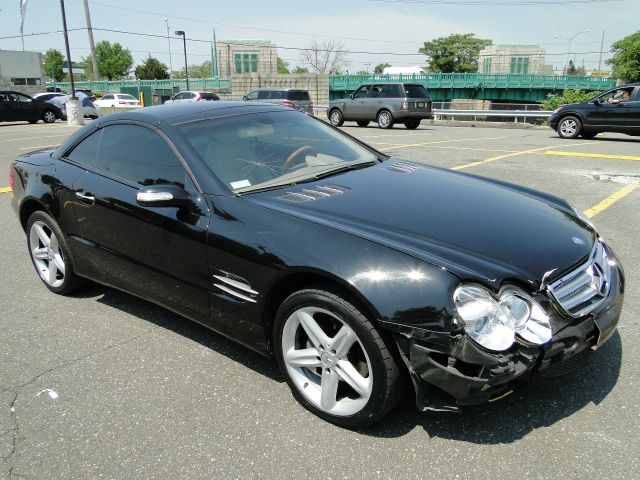 Mercedes-Benz SL-Class 2004 photo 24