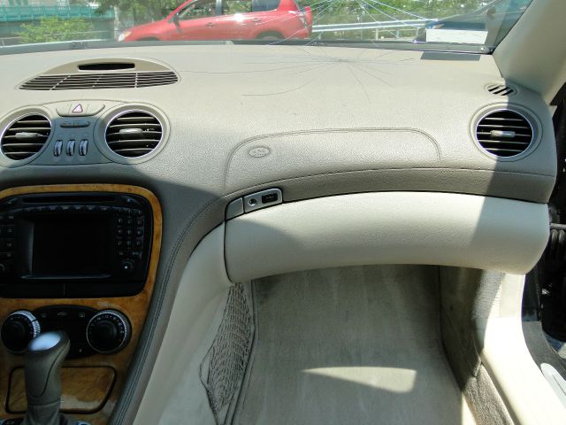 Mercedes-Benz SL-Class 2004 photo 30