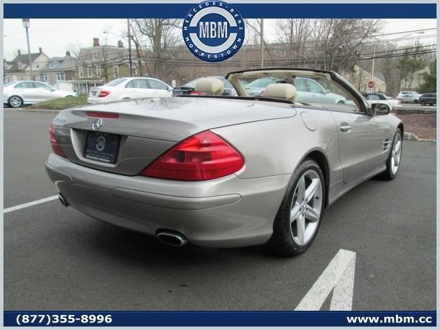 Mercedes-Benz SL-Class 2004 photo 2