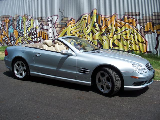 Mercedes-Benz SL-Class 2005 photo 2