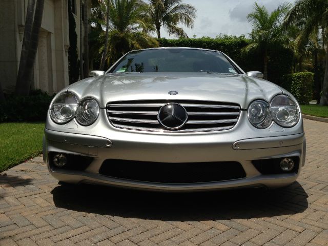 Mercedes-Benz SL-Class 2005 photo 3