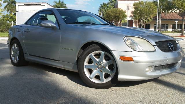 Mercedes-Benz SLK Class 2001 photo 1