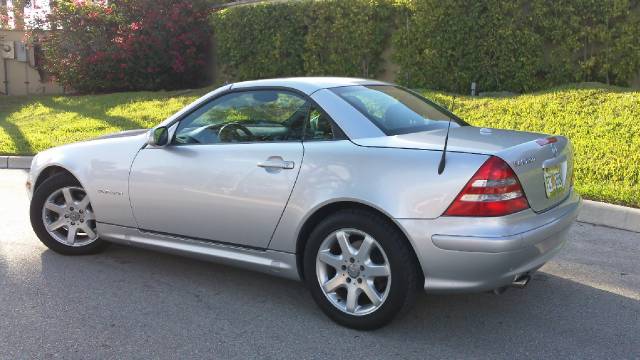 Mercedes-Benz SLK Class 2001 photo 3